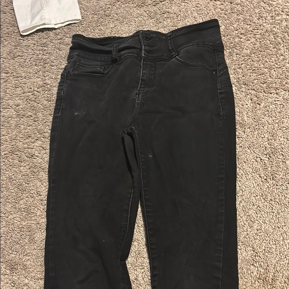 black skinny jeans